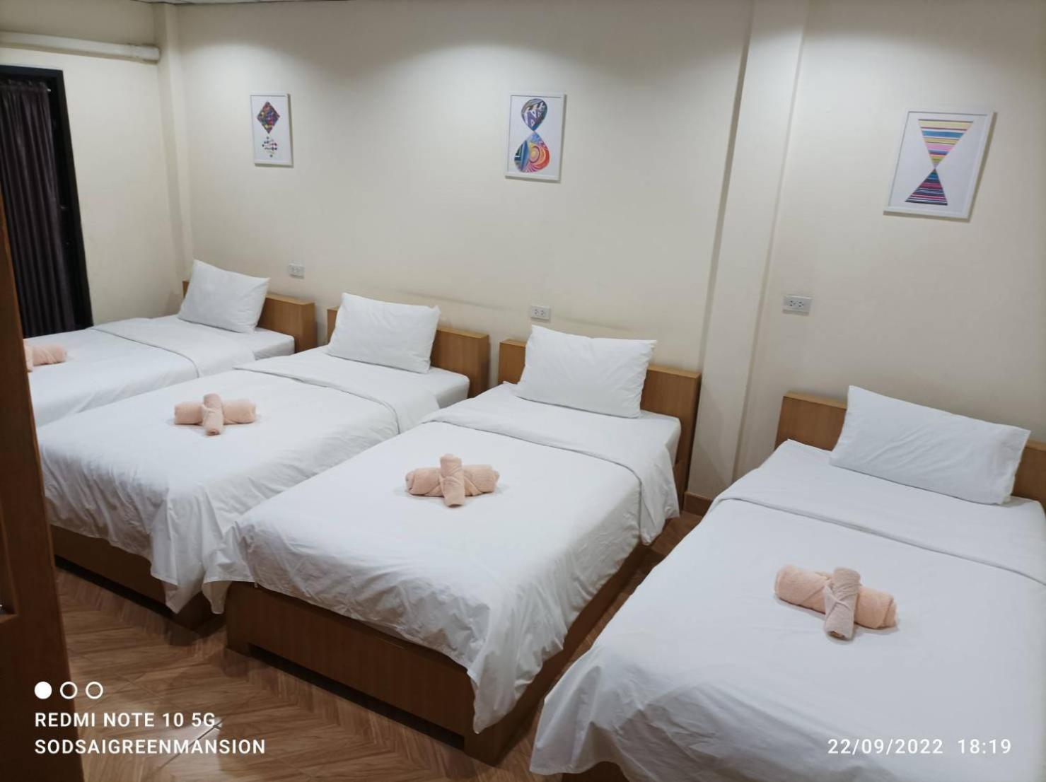 Double D Rooms & Cafe Bangkok Eksteriør billede