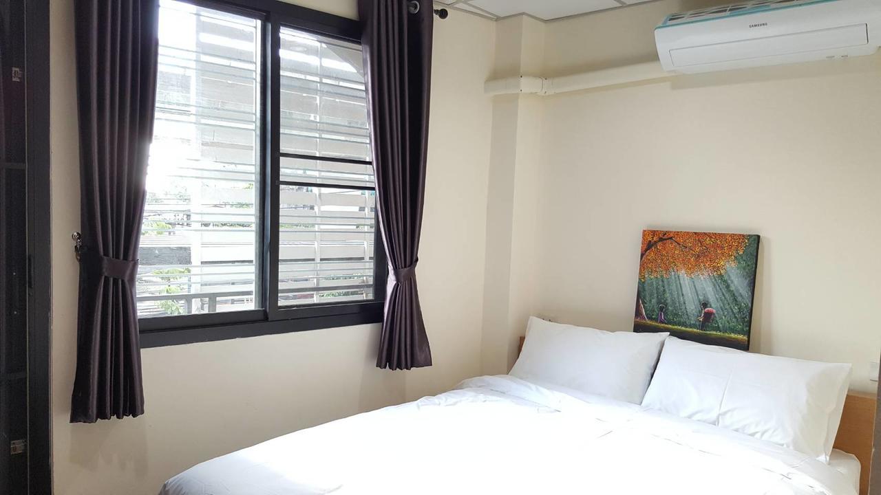 Double D Rooms & Cafe Bangkok Eksteriør billede